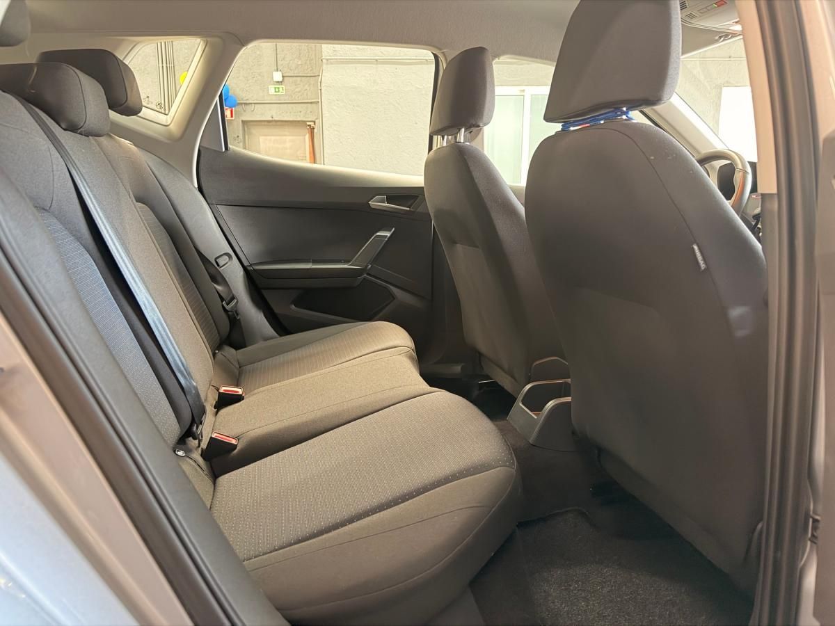 seat-arona-2023-gasolina-999cc