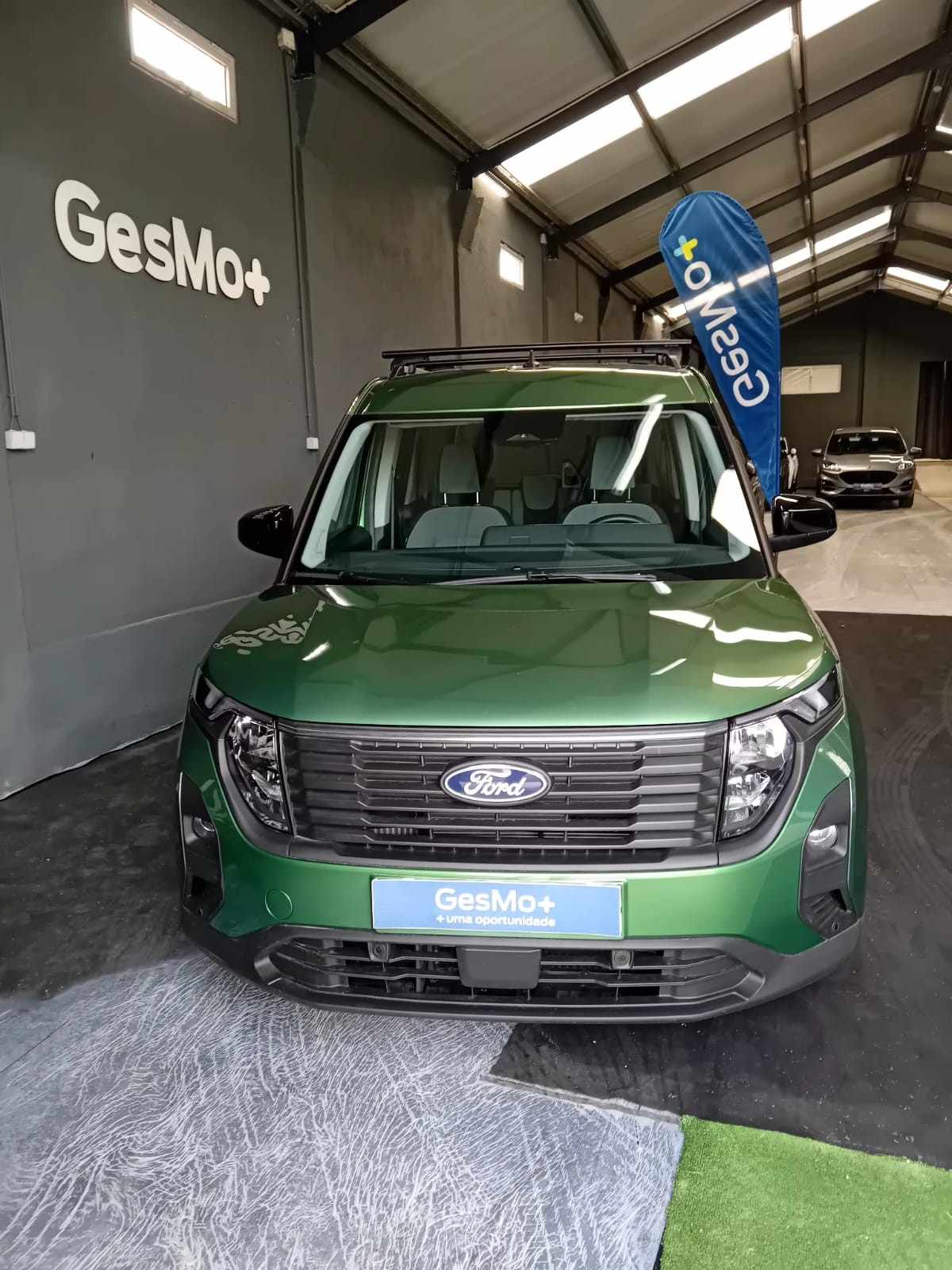 ford-tourneo-courier-2024-gasolina-998cc