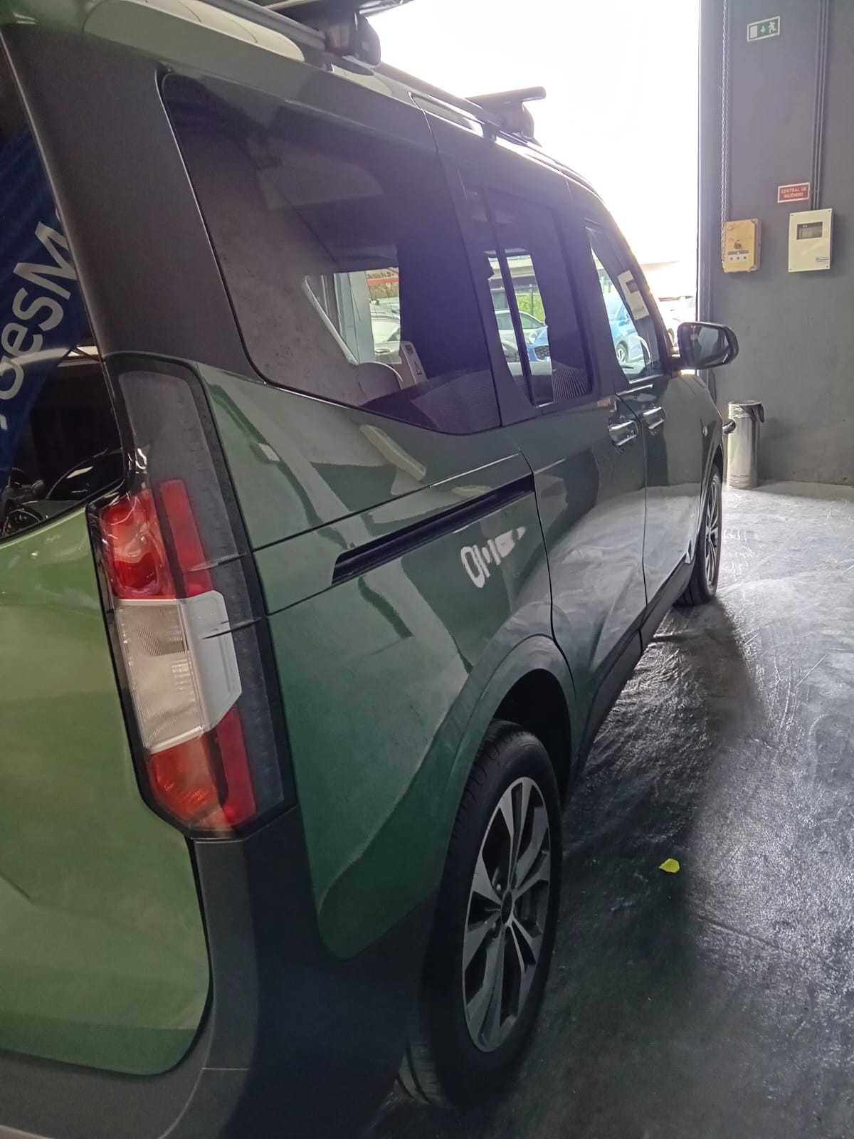 ford-tourneo-courier-2024-gasolina-998cc