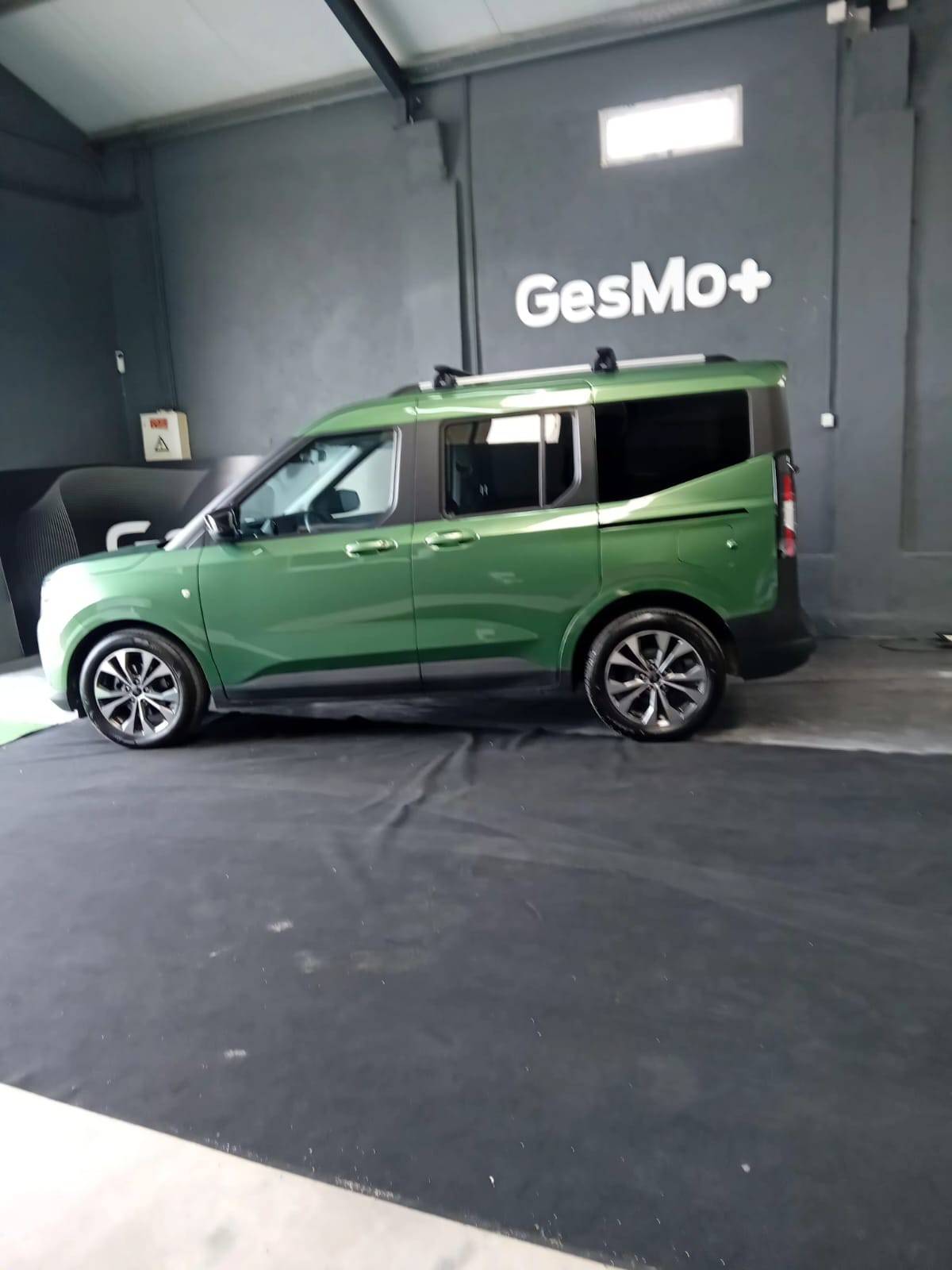 ford-tourneo-courier-2024-gasolina-998cc
