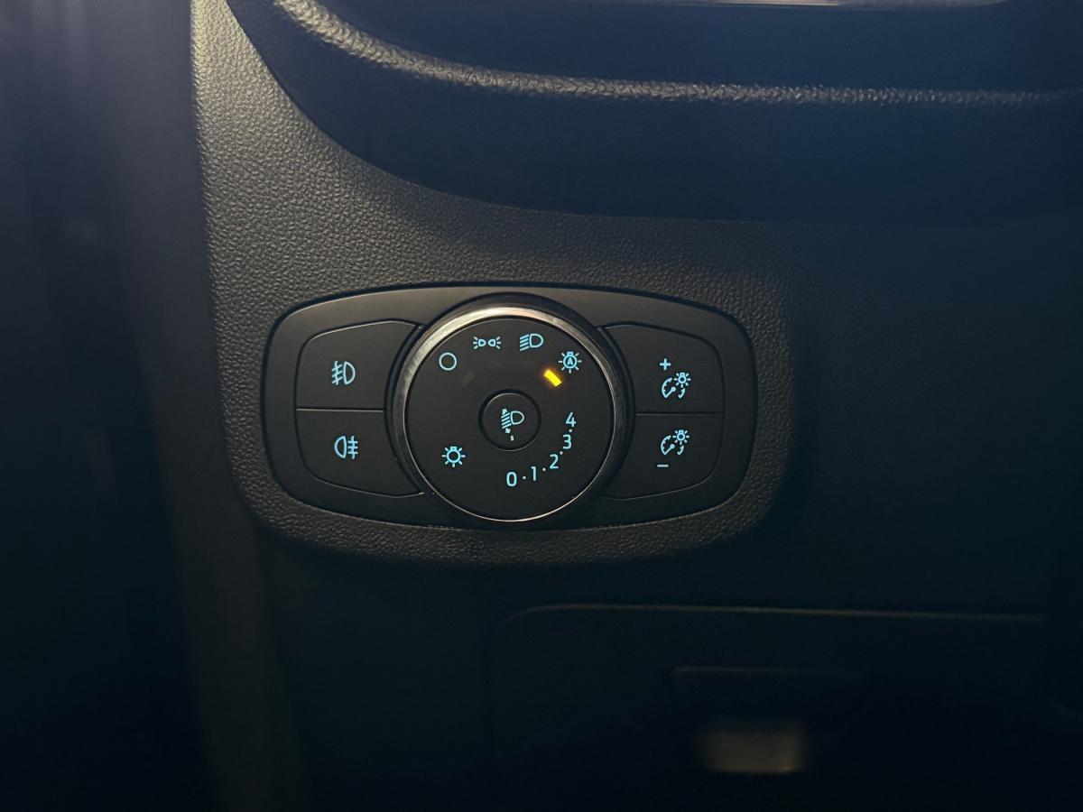 ford-fiesta-2023-gasolina-998cc
