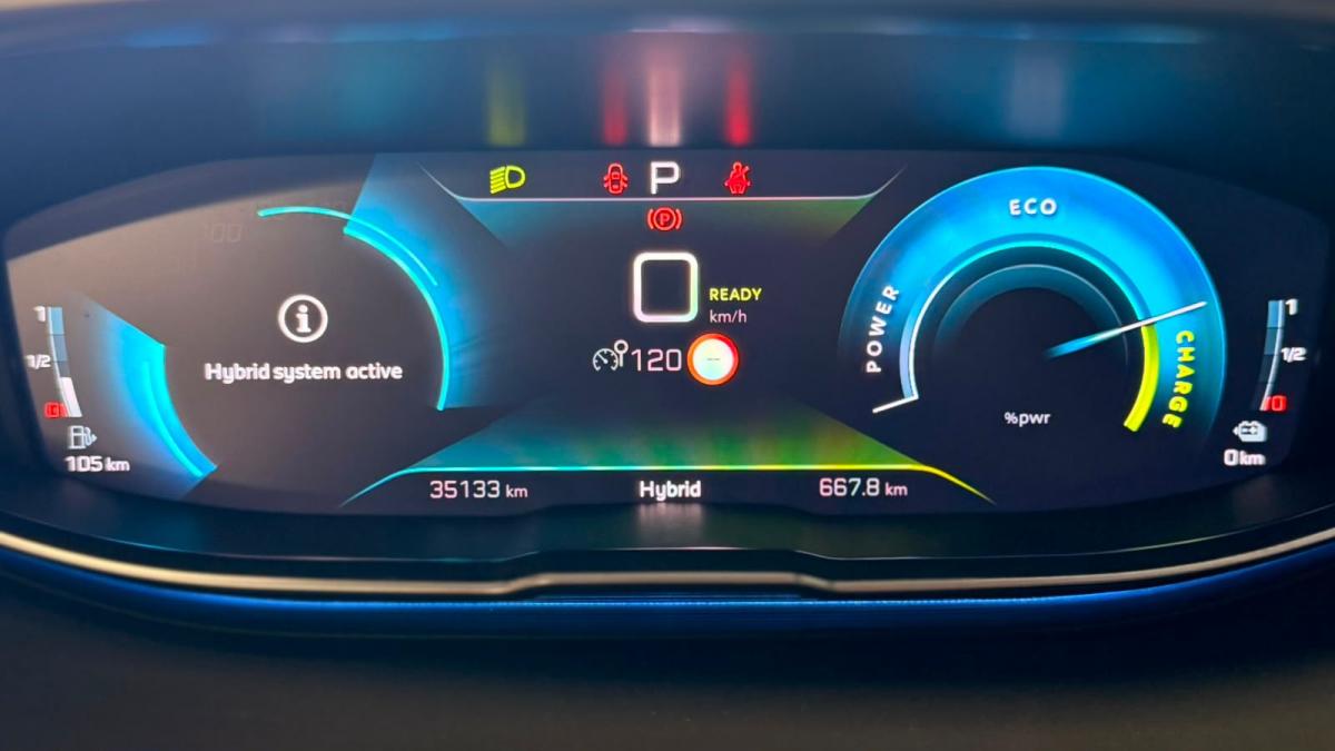 peugeot-3008-2023-hibrido-a-gasolina-1598cc