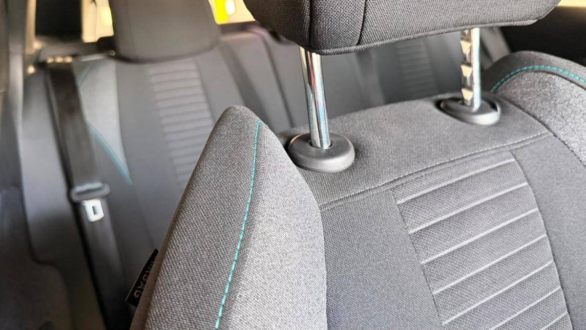 peugeot-3008-2023-hibrido-a-gasolina-1598cc