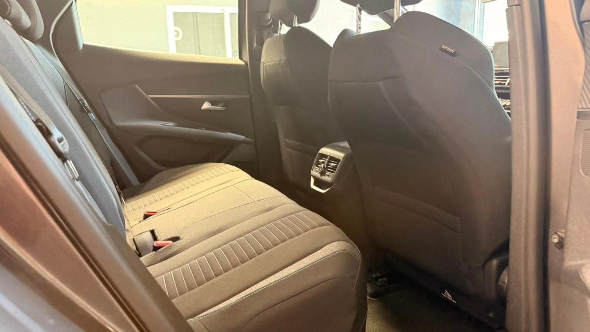 peugeot-3008-2023-hibrido-a-gasolina-1598cc
