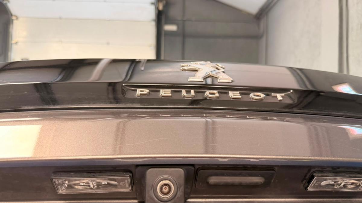 peugeot-3008-2023-hibrido-a-gasolina-1598cc