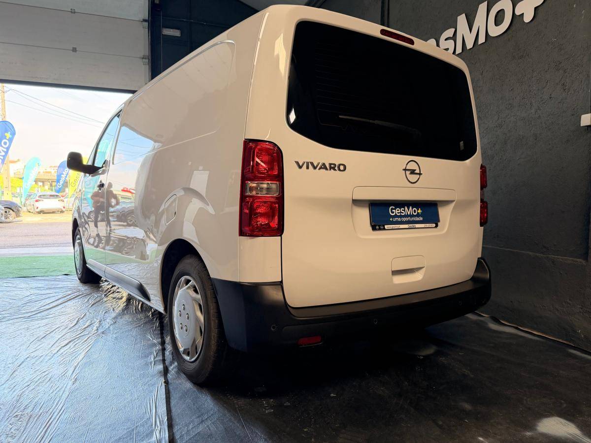 opel-vivaro-2024-diesel-1499cc