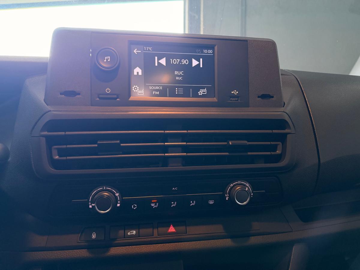 opel-vivaro-2024-diesel-1499cc