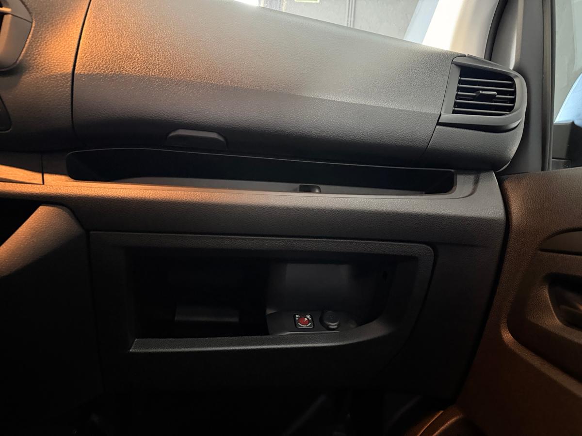 opel-vivaro-2024-diesel-1499cc