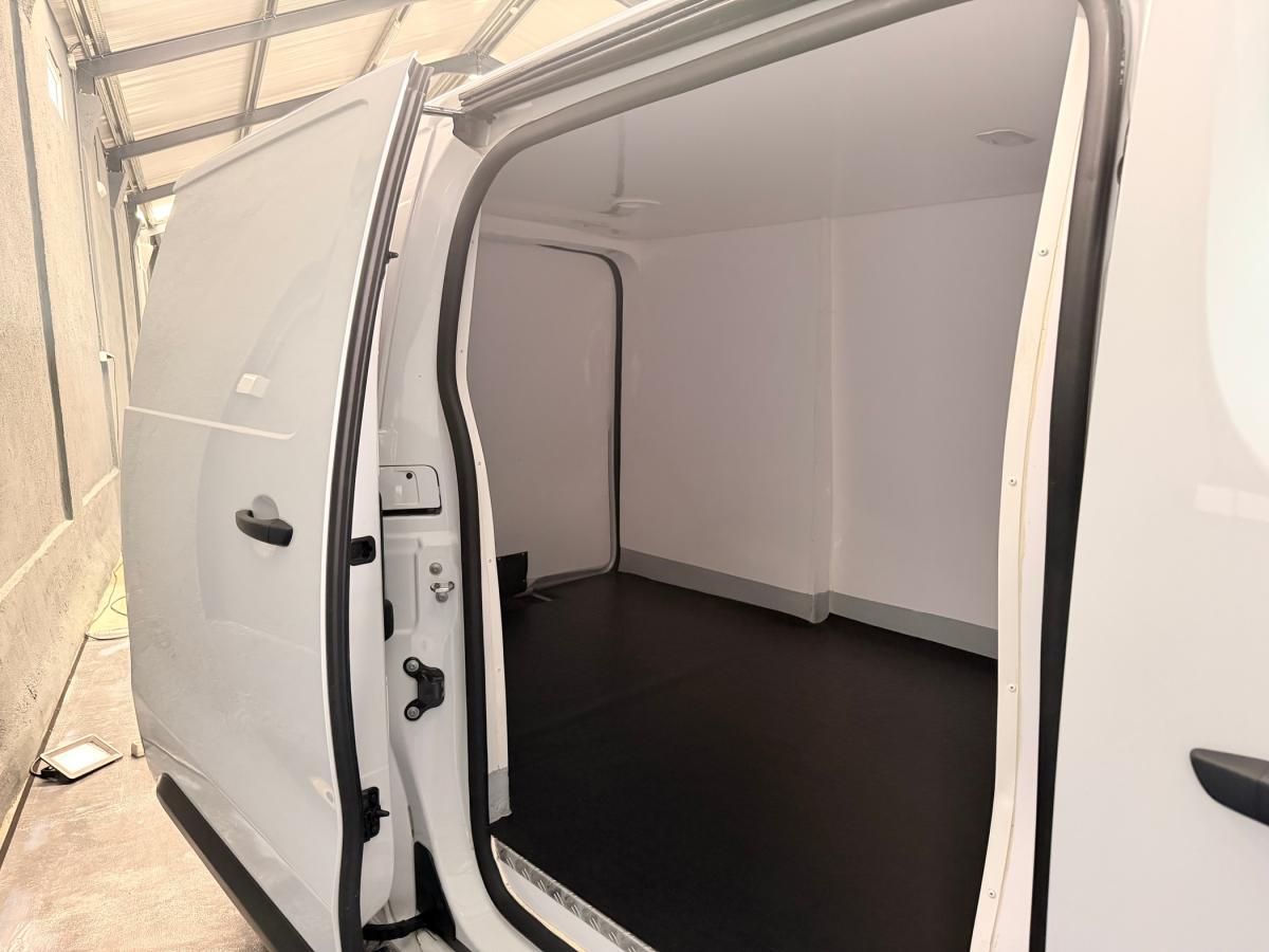 opel-vivaro-2024-diesel-1499cc