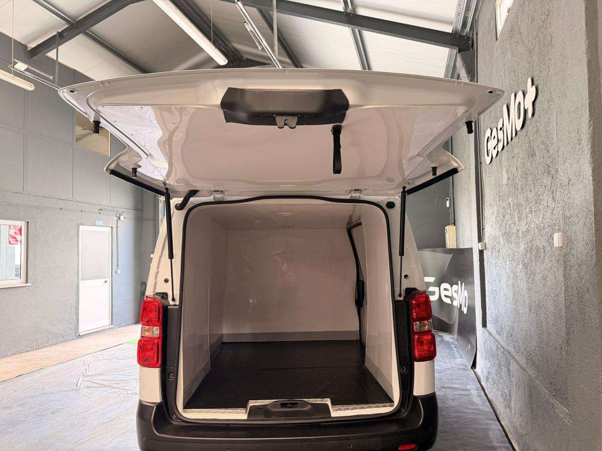 opel-vivaro-2024-diesel-1499cc