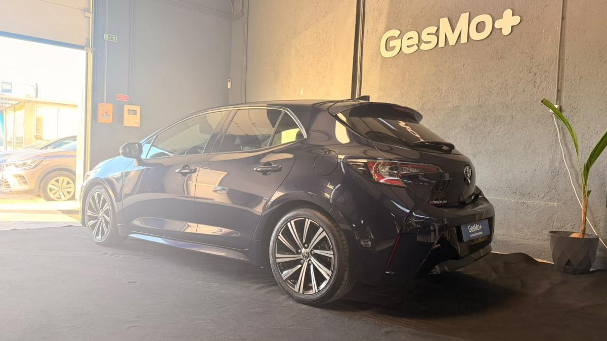 toyota-corolla-2021-hibrido-a-gasolina-1798cc