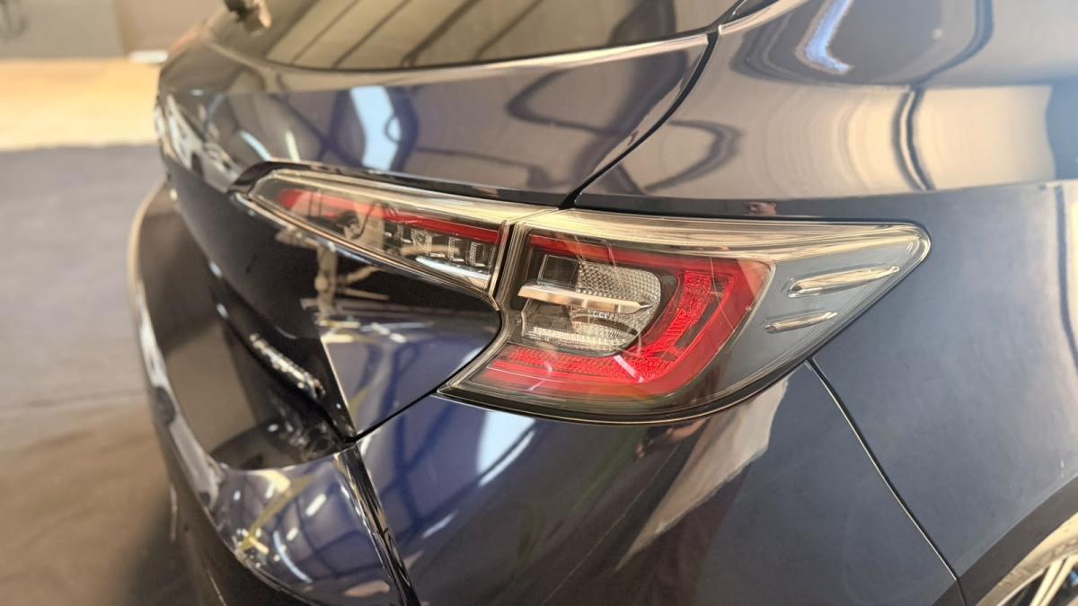 toyota-corolla-2021-hibrido-a-gasolina-1798cc