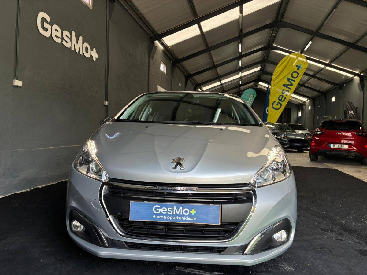 peugeot-208-2017-gasolina-1199cc
