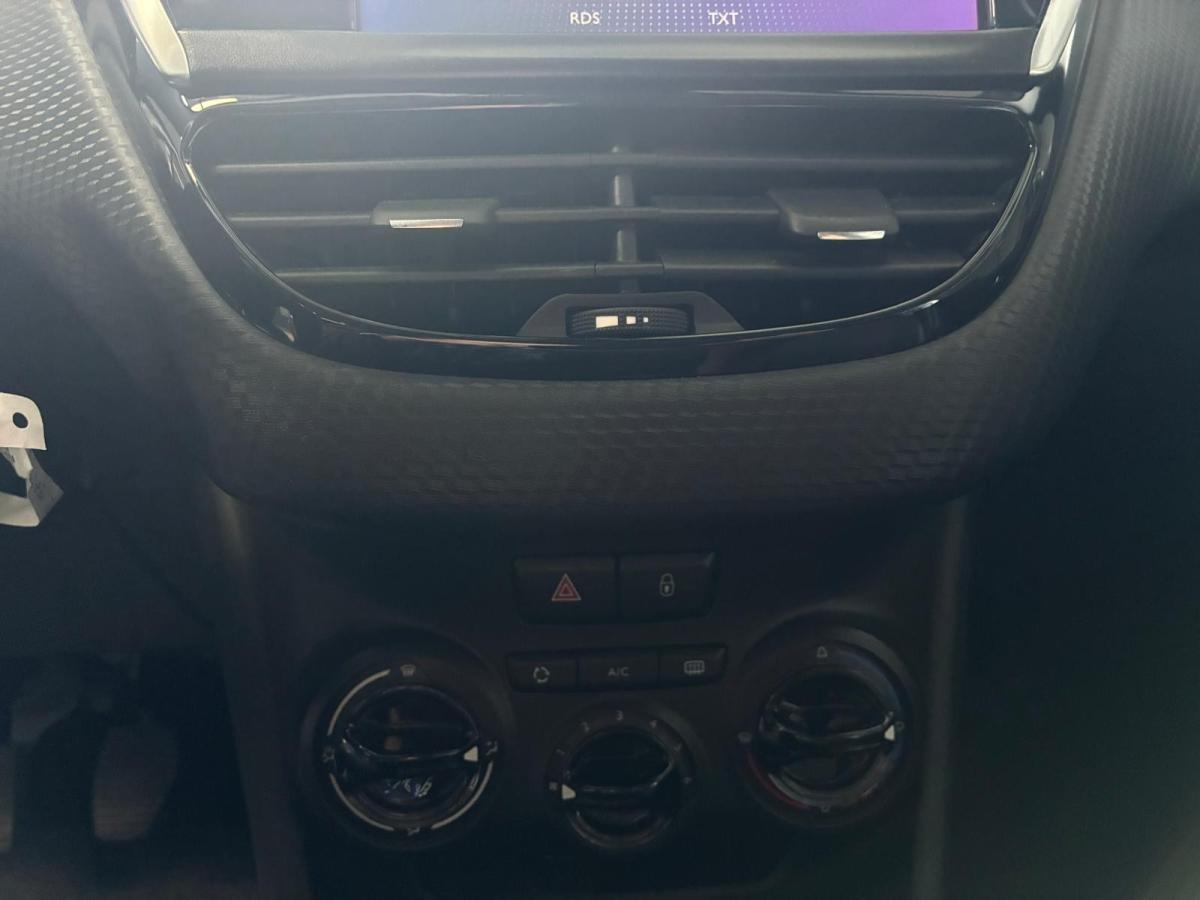 peugeot-208-2017-gasolina-1199cc