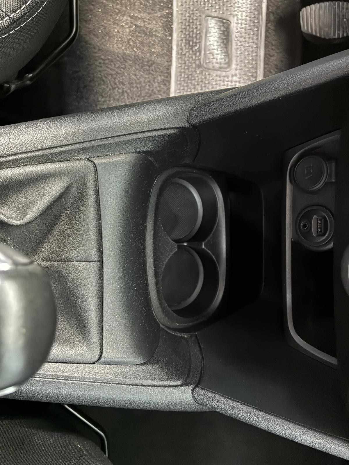 peugeot-208-2017-gasolina-1199cc
