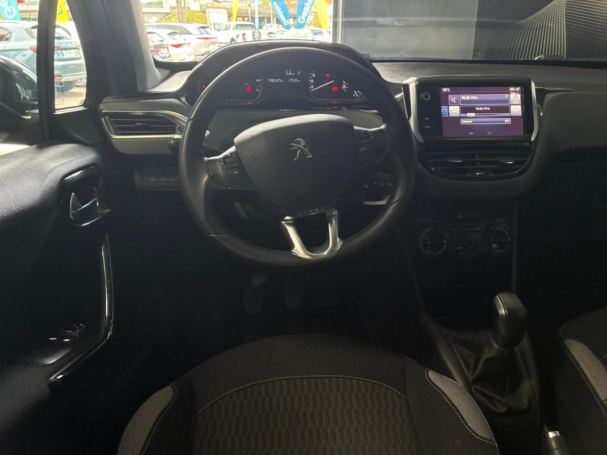 peugeot-208-2017-gasolina-1199cc