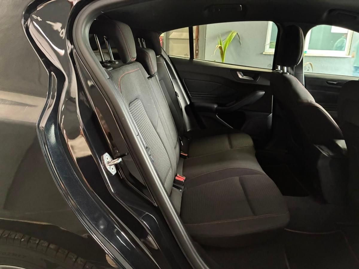 ford-focus-2023-gasolina-998cc