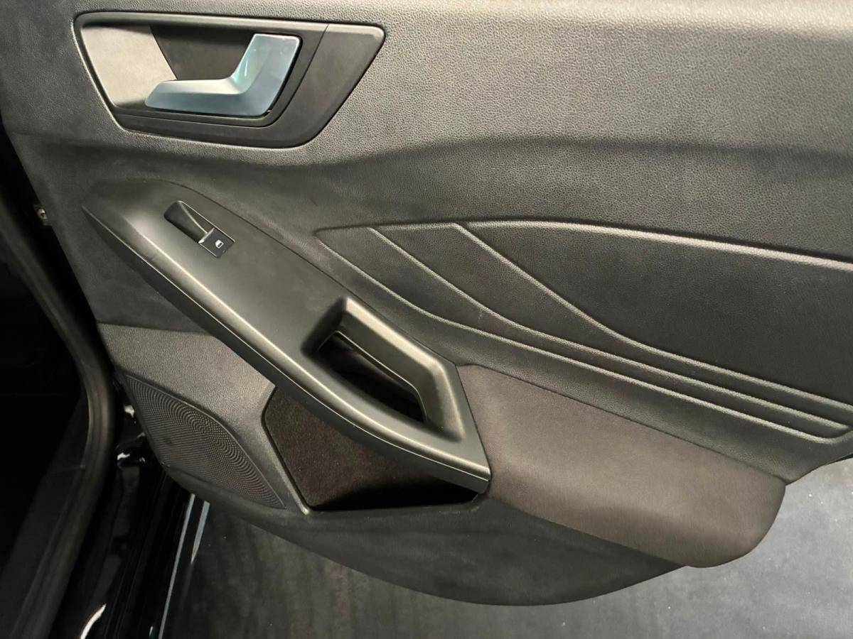 ford-focus-2023-gasolina-998cc
