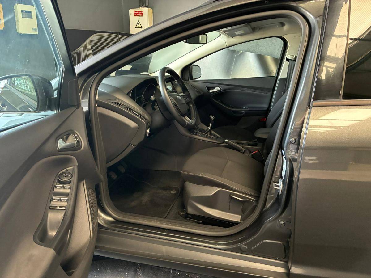 ford-focus-sw-2018-diesel-1499cc