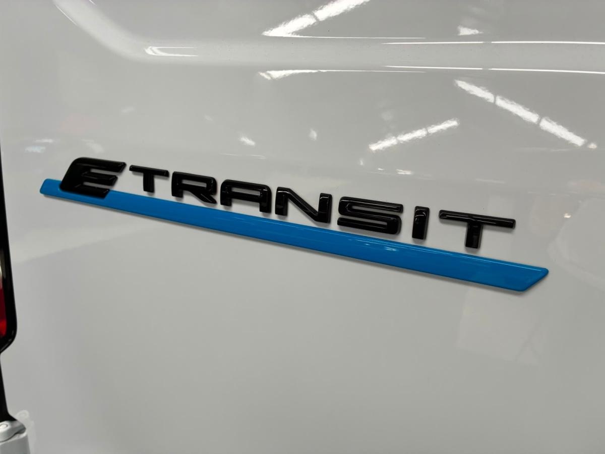 ford-courier-2025-eletrico-0cc