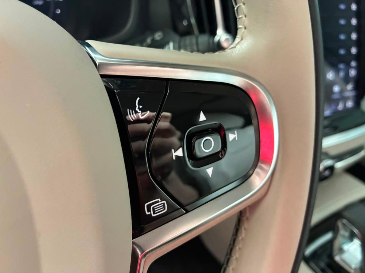 volvo-v60-2023-hibrido-a-gasolina-1969cc