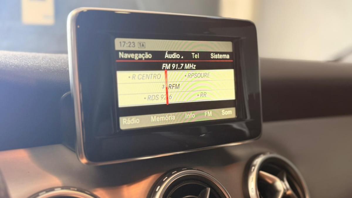 mercedes-benz-gla-2015-diesel-2143cc