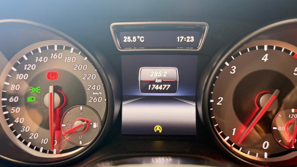 mercedes-benz-gla-2015-diesel-2143cc