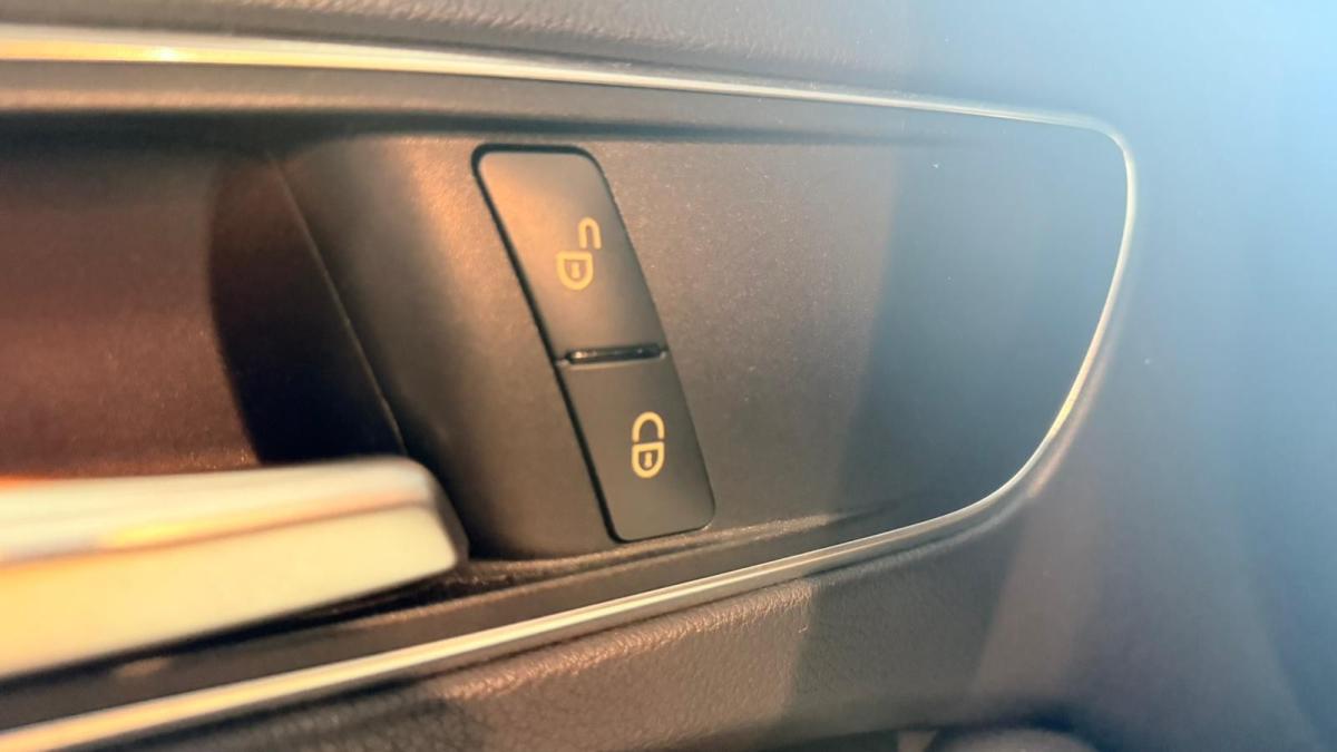 mercedes-benz-gla-2015-diesel-2143cc
