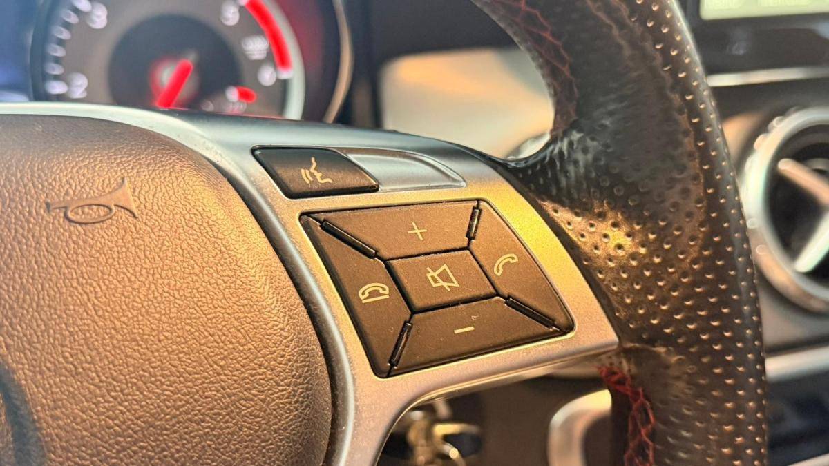 mercedes-benz-gla-2015-diesel-2143cc