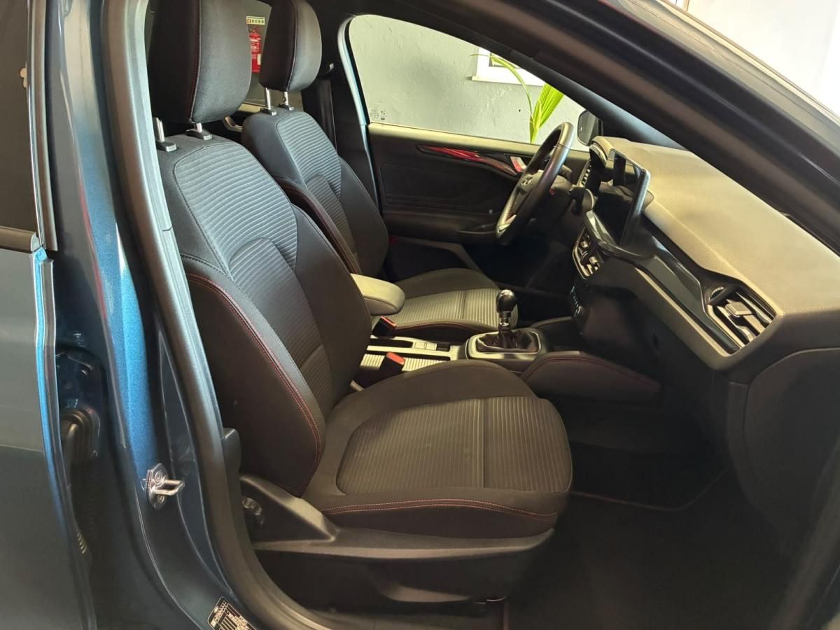 ford-focus-2025-gasolina-998cc