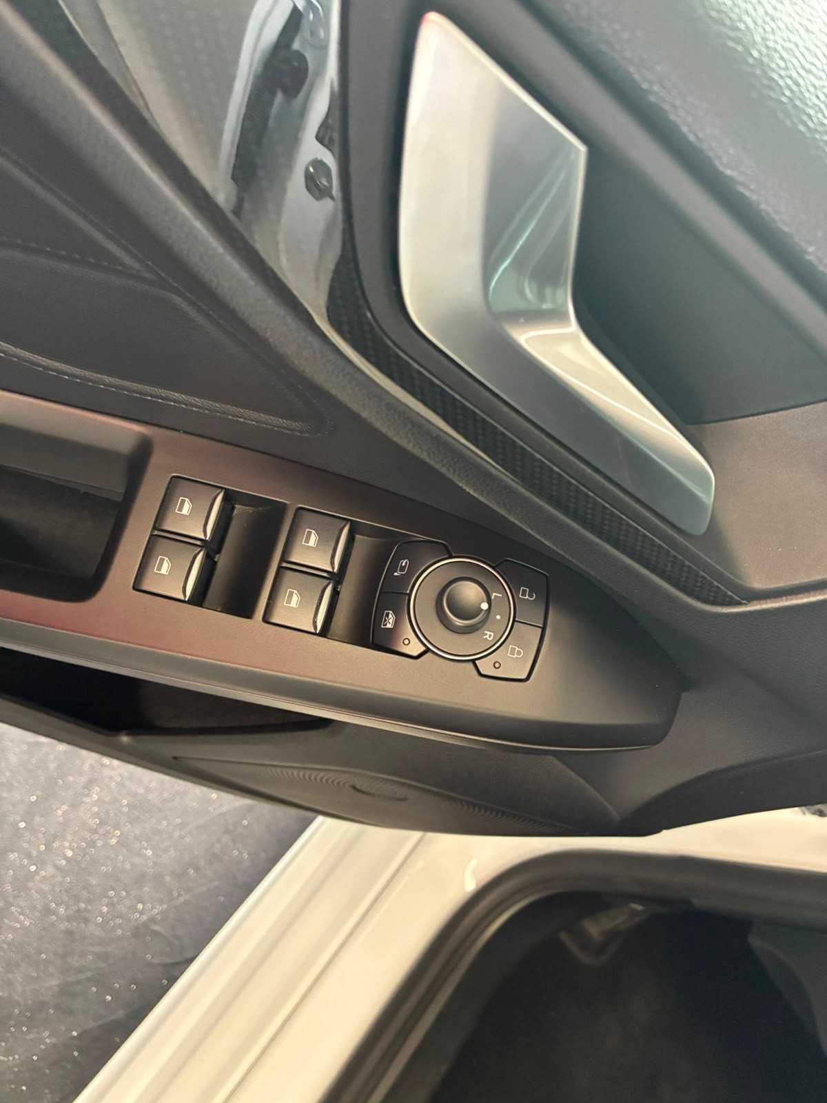 ford-focus-2023-gasolina-998cc
