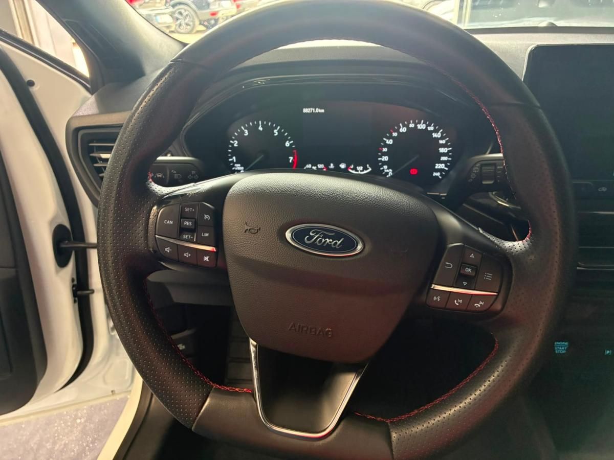ford-focus-2023-gasolina-998cc
