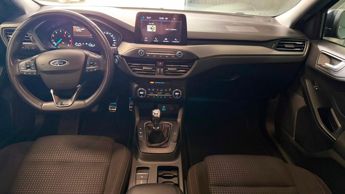 ford-focus-2022-gasolina-998cc