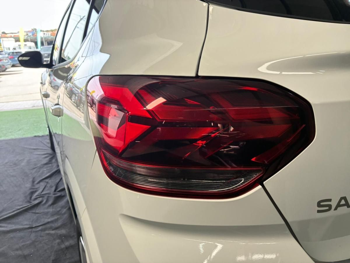 dacia-sandero-2023-gasolina-999cc