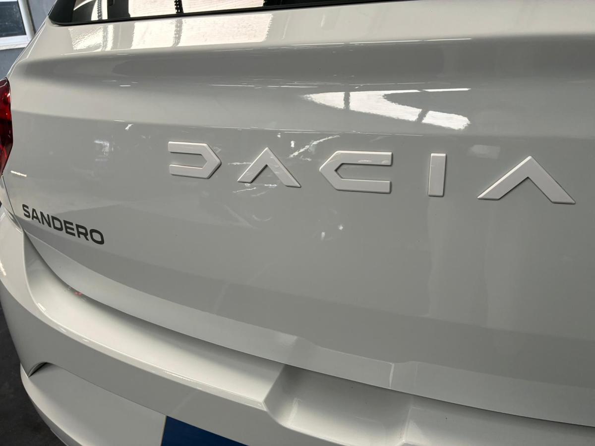 dacia-sandero-2023-gasolina-999cc