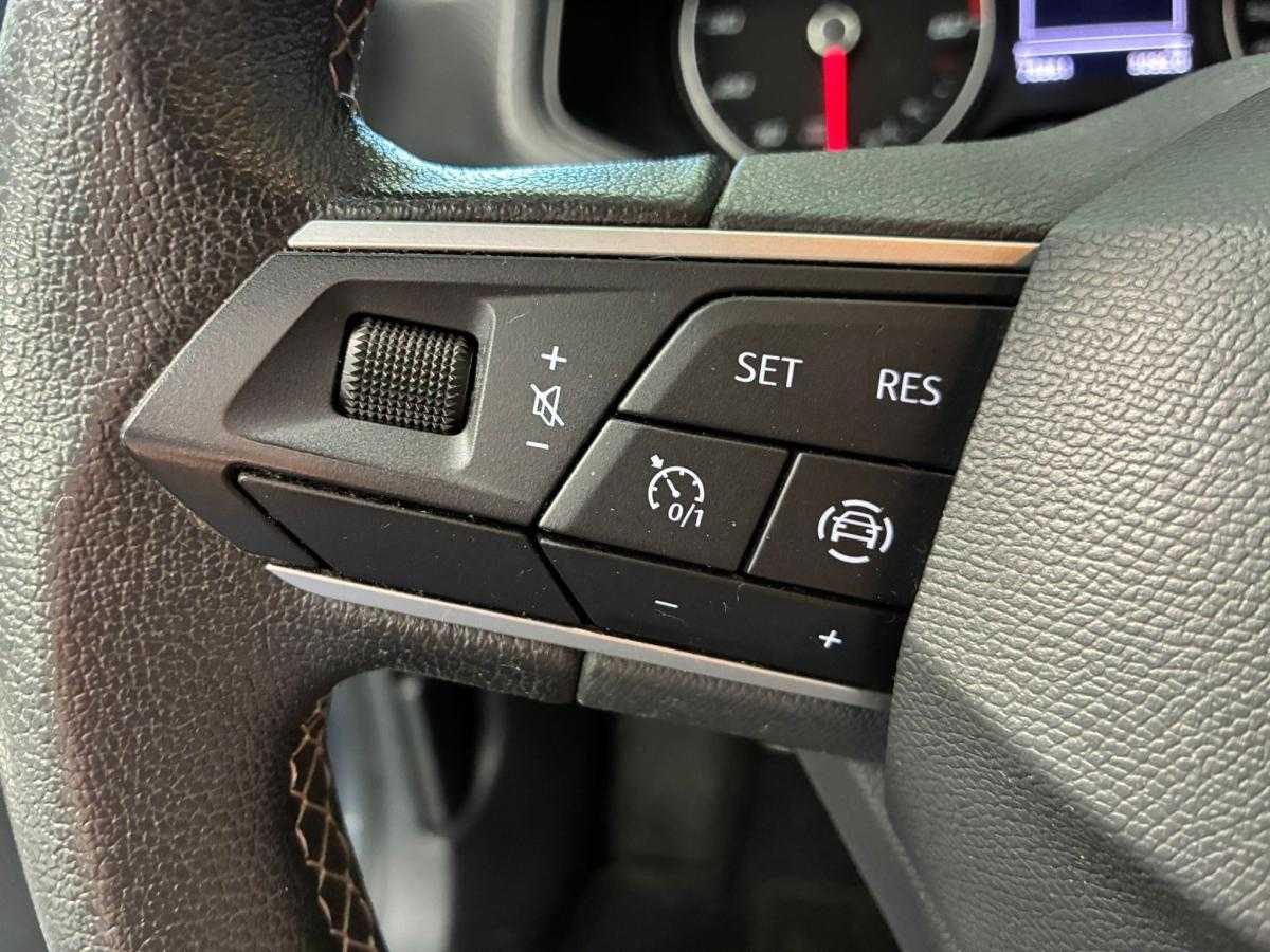 seat-arona-2022-gasolina-999cc
