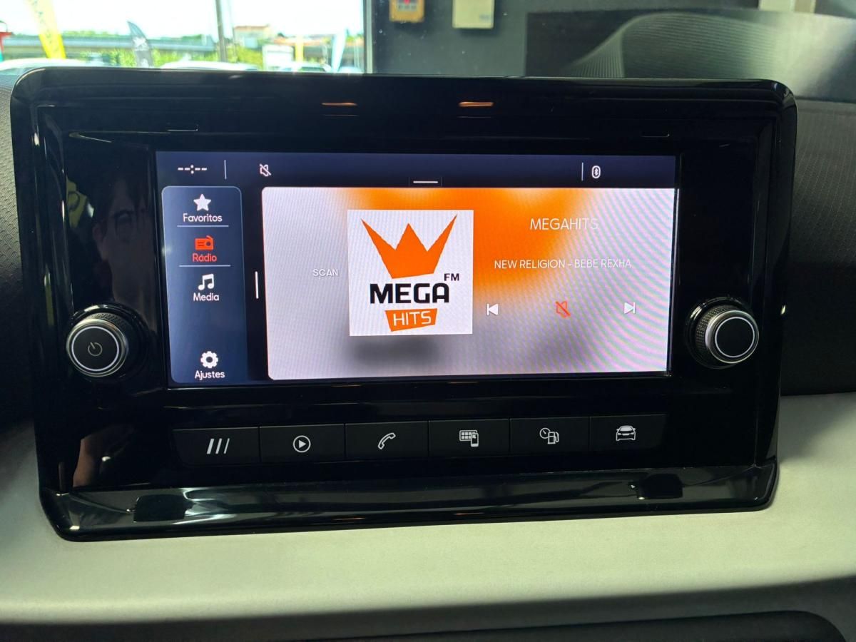 seat-arona-2022-gasolina-999cc