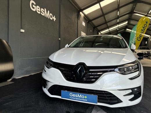 renault-megane-sport-tourer-2023-hibrido-a-gasolina-1598cc
