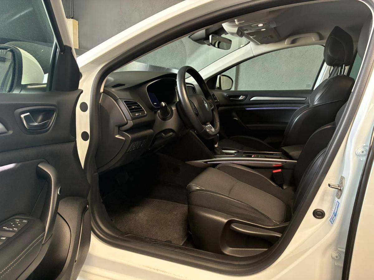 renault-megane-sport-tourer-2023-hibrido-a-gasolina-1598cc