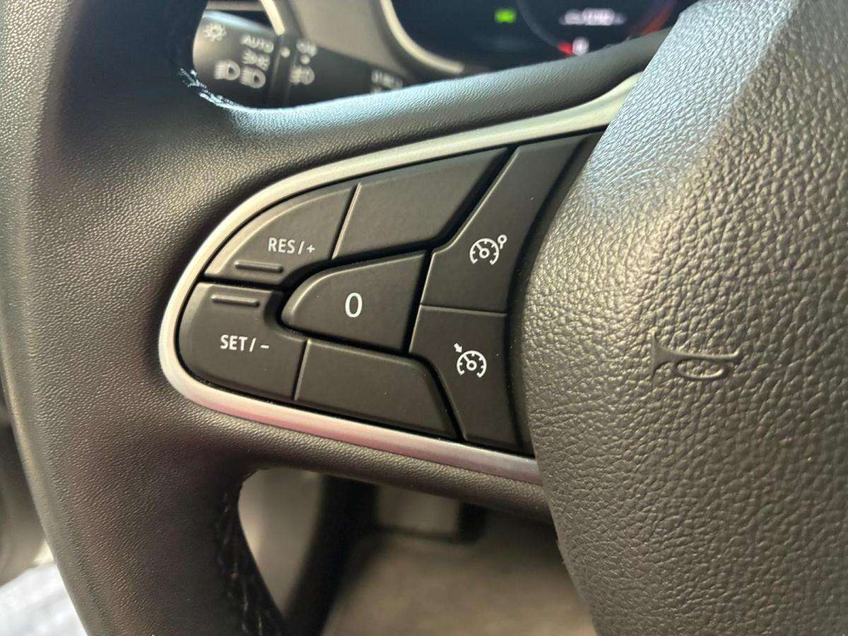 renault-megane-sport-tourer-2023-hibrido-a-gasolina-1598cc