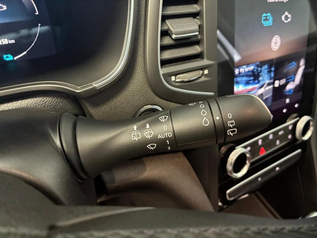 renault-megane-sport-tourer-2023-hibrido-a-gasolina-1598cc