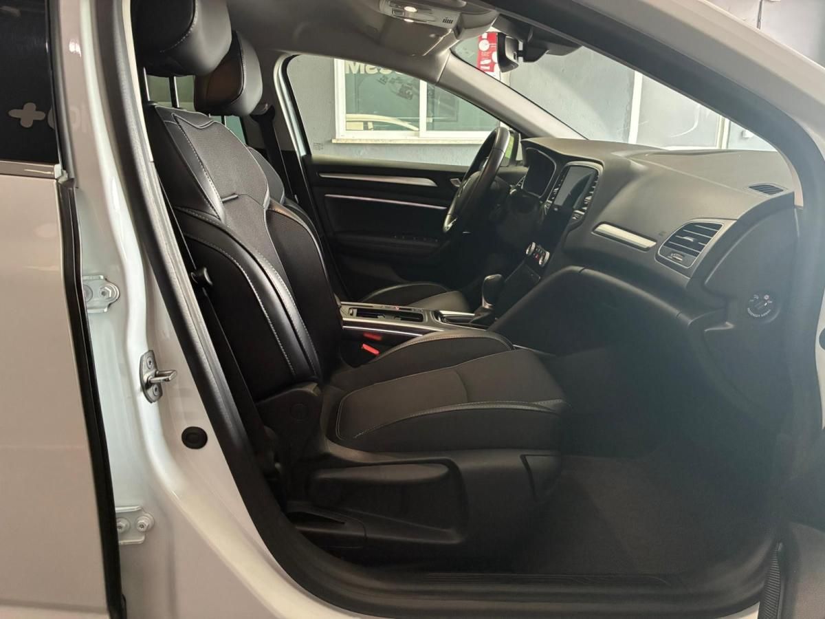 renault-megane-sport-tourer-2023-hibrido-a-gasolina-1598cc