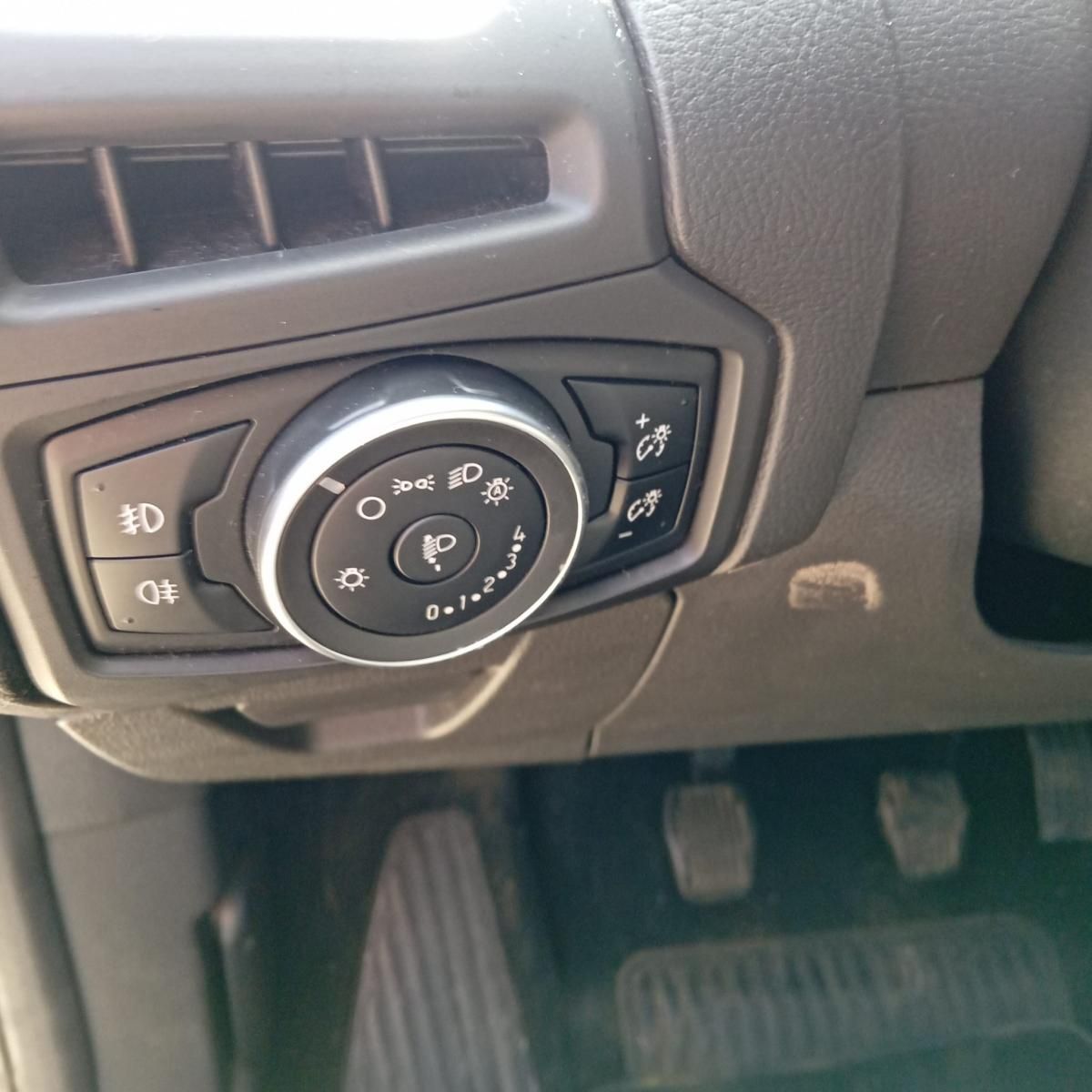 ford-focus-2016-diesel-1499cc