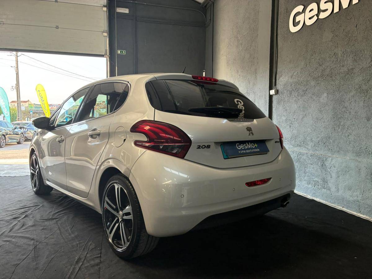 peugeot-208-2016-gasolina-1199cc