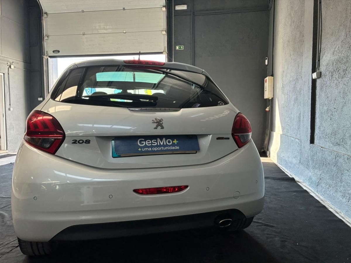 peugeot-208-2016-gasolina-1199cc