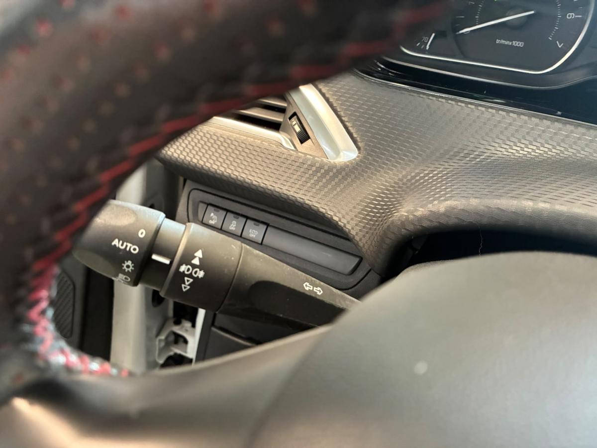 peugeot-208-2016-gasolina-1199cc