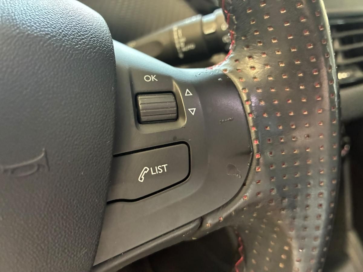peugeot-208-2016-gasolina-1199cc