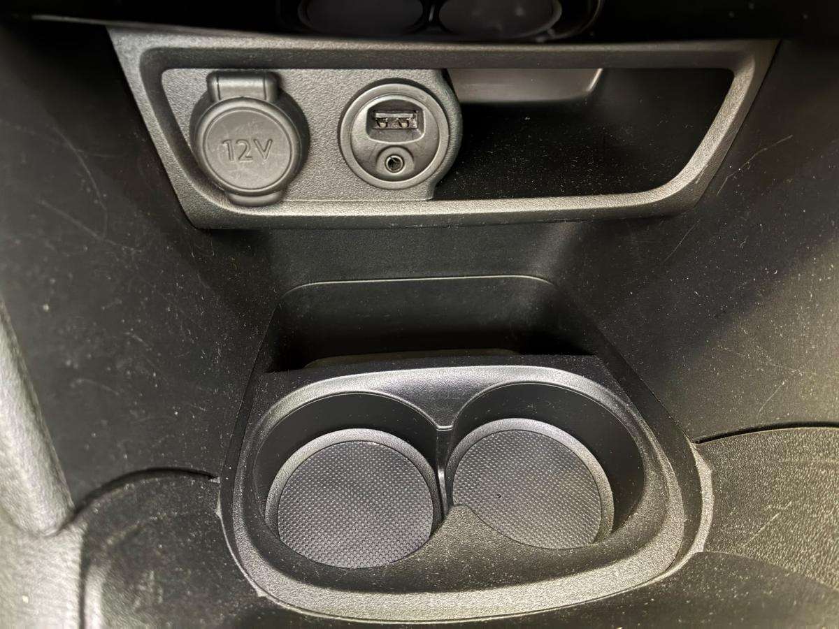 peugeot-208-2016-gasolina-1199cc