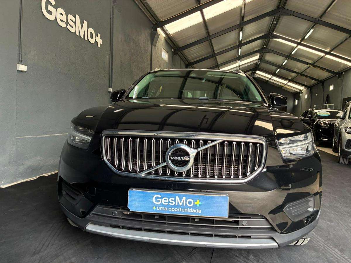 volvo-xc40-2022-hibrido-a-gasolina-1477cc