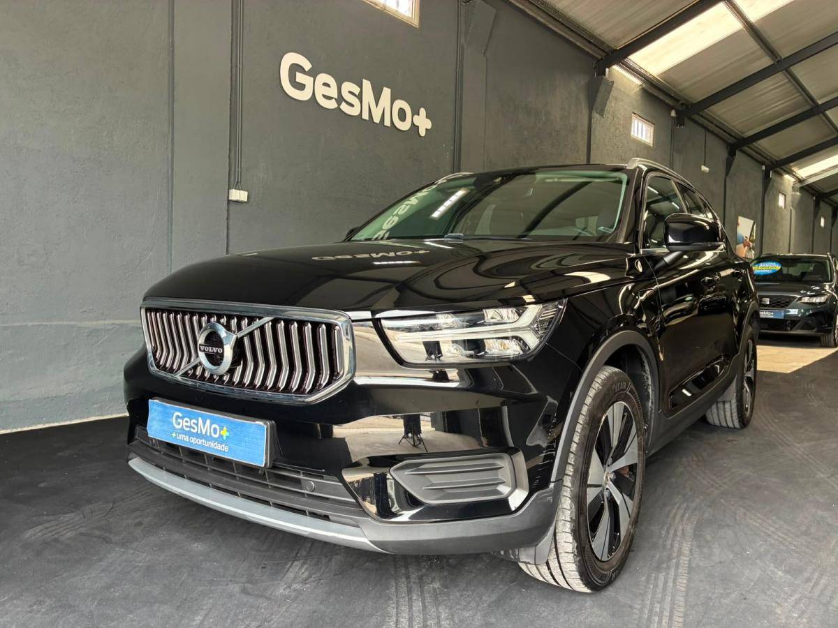 volvo-xc40-2022-hibrido-a-gasolina-1477cc